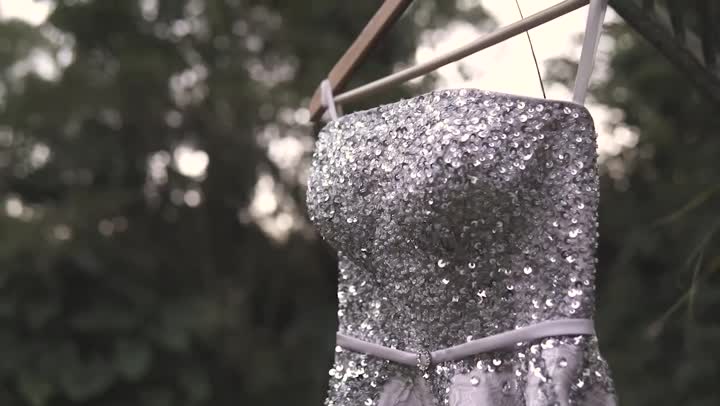 A frame from Letícia